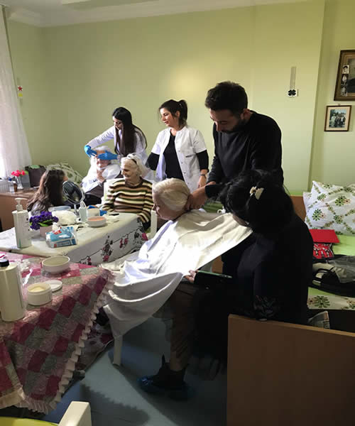 Kişisel Bakım Kadiköy Yaşam Huzur Ve Yaşlı Bakım Evi